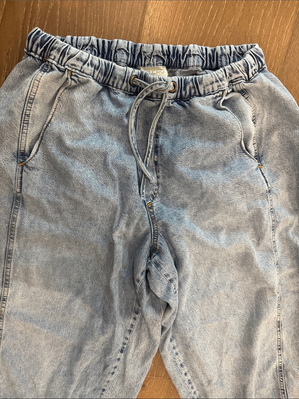 Pilcro Blue Denim Barrel Leg Jogger Jeans Size Small - Picture 4 of 8